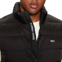 TOMMY HILFIGER... 2
